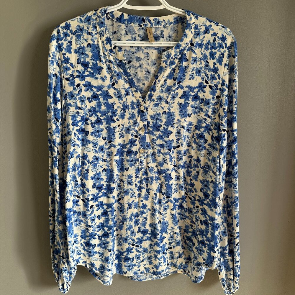 Soyaconcept Blue & White Floral Women's Blouse NWT Size M